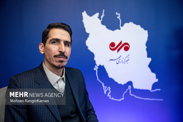 شریعتی: سیاست‌های قیمتیِ بنزین بدون ابزارهای غیرقیمتی کارآمد نیست