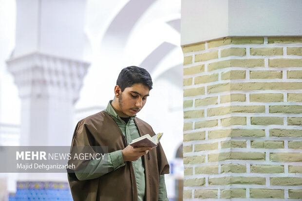 سیر بیداری معنوی نسل جدید؛ از ولایت تا توحید در برنامه‌های اعتکاف