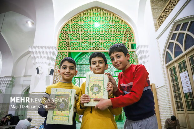 سیر بیداری معنوی نسل جدید؛ از ولایت تا توحید در برنامه‌های اعتکاف