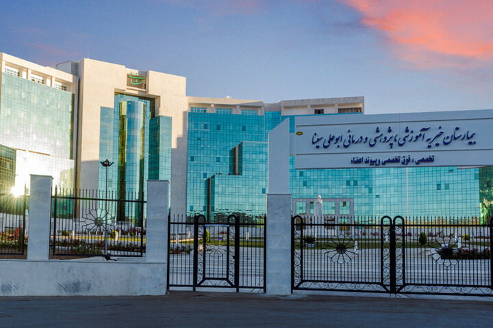 انجام نخستین پیوند کبد پزشکان بیمارستان پیوند اعضا شیراز در ازبکستان