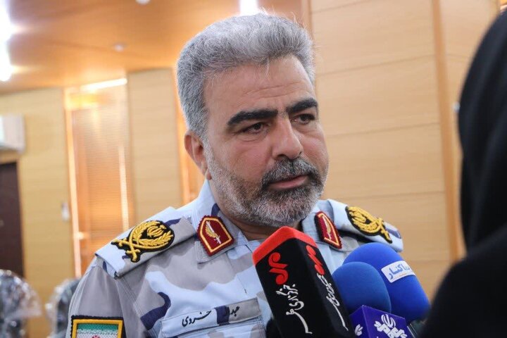 شناور باری حامل قاچاق در استان بوشهر توقیف شد