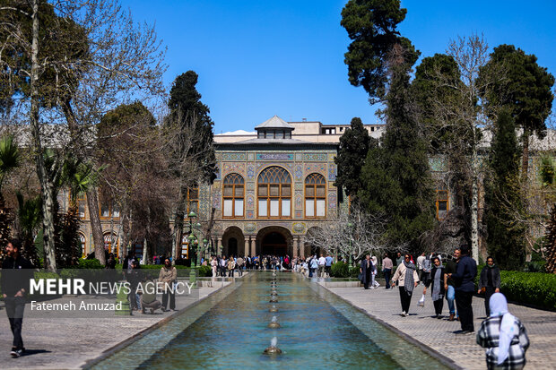 گشایش نمایشگاه «از گوهر خراسان تا یلدای گلستان» در کاخ گلستان