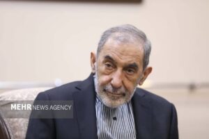 ولایتی: جنگ ۱۲ روزه صحنه‌ای کم‌نظیر از اتحاد اقوام و نسل‌ها بود