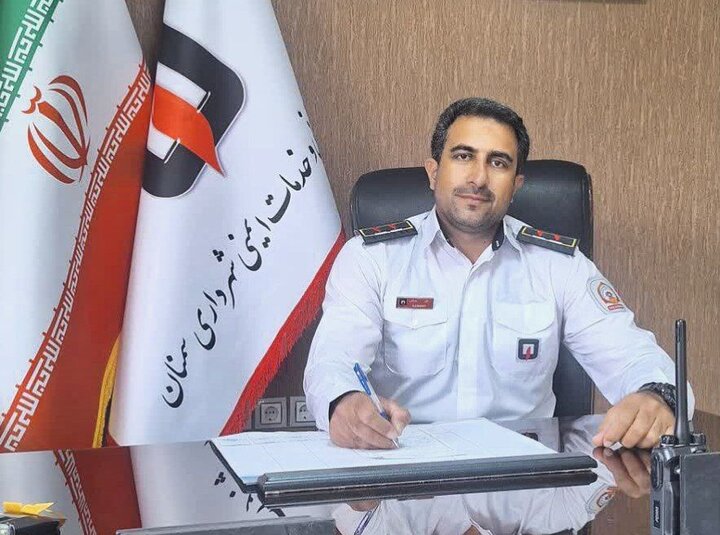 آتش‌سوزی در پارکینگ منزل مسکونی سمنان؛ نجات ساکنان با حضور آتش‌نشانان