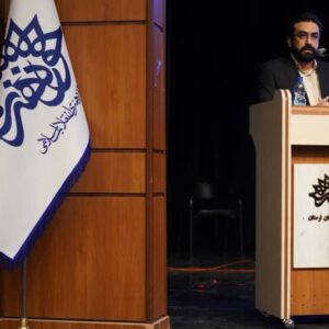 سینما پیشانی هنر انقلاب است