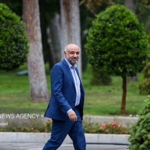 وزیر کار از مراکز درمانی گرمسار و ایوانکی بازدید کرد