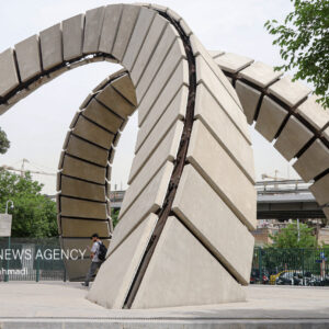 استاد دانشگاه صنعتی امیرکبیر پژوهشگر برگزیده استان تهران شد