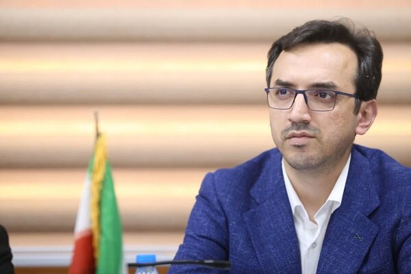 ارائه خدمات درمانی در بیمارستان قشم با وجود آب‌گرفتگی ادامه دارد