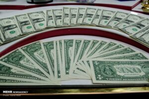خودرو ۵.۹ میلیارد دلار، ارز گرفت