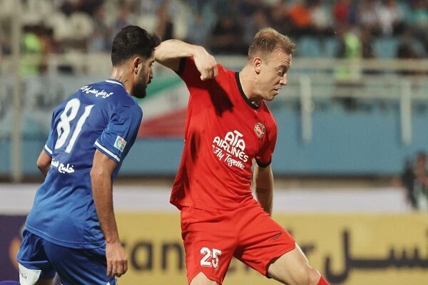 تساوی تراکتور و استقلال خوزستان در نیمه اول