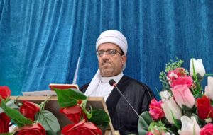 امام جمعه روانسر: ریشه مشکلات امروز در دوری از خدا و ترک استغفار است