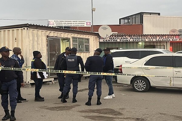 حداقل ۹ کشته و ۱۰ زخمی در تیراندازی در آفریقای جنوبی