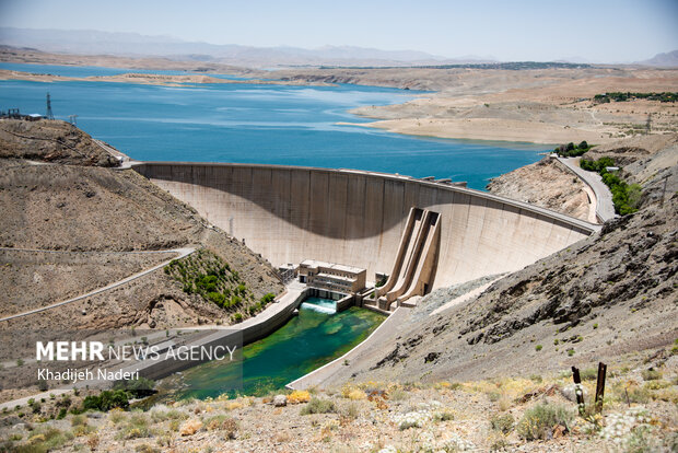 حجم ذخیره سد زاینده‌رود به ۱۱۳ میلیون مترمکعب رسید؛ تنها ۹ درصد پرشدگی
