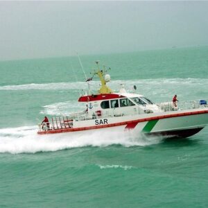 عملیات امدادرسانی به شناور در ۵ مایلی گناوه با موفقیت انجام شد