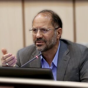 سیفی: استفاده از اتوبوس‌های شهری یزد فردا رایگان است