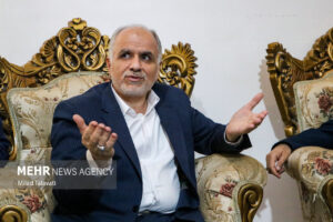 مقابله با فساد مستلزم هوشمندی و انطباق با تحولات روز است