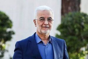 ورود وزیر کشور به گلستان و ادای احترام به شهدای گرگان