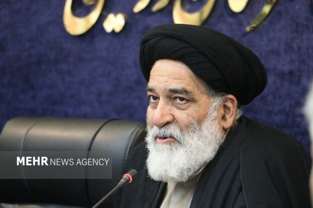 محمودی: جشن میلاد حضرت زهرا (س) در حرم مطهر امام برگزار می‌شود