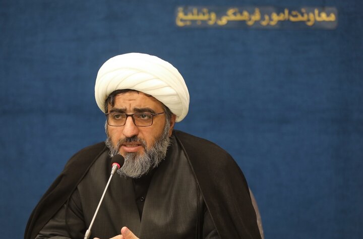 عزت زمانی : عرصه فرهنگ برنامه‌ریزی های دشوار دارد