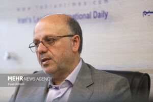 اولیا: عملکرد واقعی اقتصاد کشور پایین‌تر اهداف پیش بینی شده است