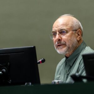 حفظ قدرت خرید مردم و پاسخ به مطالبات معیشتی وظیفه فوری مسئولان است