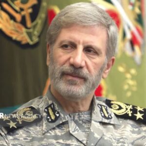 امیر حاتمی: همکاری با دانش‌بنیان‌ها با سرعتی مضاعف تداوم یابد