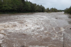 فرماندار جازموریان: خروجی شهر زهکلوت به سمت اسلام‌آباد فعلاً مسدود است