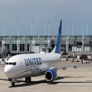 مه غلیظ، ۶ پرواز فرودگاه اهواز را دچار اخلال کرد