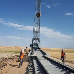 ریل گذاری طرح دوخطه کردن زنجان -قزوین به اتمام رسید