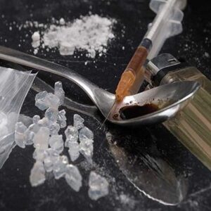 هشدار پلیس درباره مخدر صنعتی «کمیکال»؛ از فاصله کوتاه توهم تا مرگ