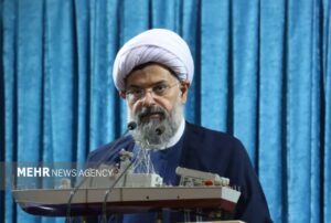 امام جمعه دشتی: مسئولان در زمینه تعرفه صادرات گوجه فرنگی تجدیدنظر کنند