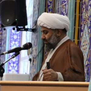امام جمعه خارگ: مسئولان مشکلات خدماتی  در جزیره را حل کنند