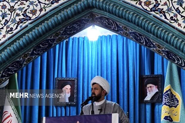 امام جمعه زهک: همه اقشار جامعه اقدامات تروریستی استان را محکوم کنند