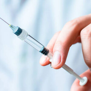 تزریق ۳۸۰۰ دُز واکسن رایگان آنفلوانزا به گروه‌های پرخطر در دزفول