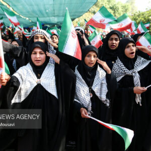 اعزام ۴۰ هزار معلم به مناطق عملیاتی جنوب آغاز می‌شود