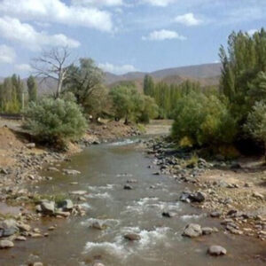 برداشت بی رویه مصالح از بستر رودخانه‌ها عامل ایجاد مشکلات آبی در سنته