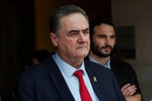 کاتز: در مناطق مرزی لبنان و سوریه باقی می‌مانیم