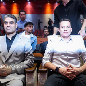 ورود و خروج در کادرفنی پرسپولیس با دستور سرمربی ممنوع شد