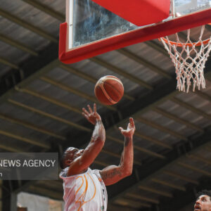 مهگل تنها میزبان بازنده در هفته دهم لیگ برتر بسکتبال