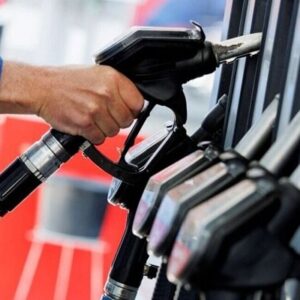 آن ۱۸۰ نفر درباره بنزین راهکار بدهند