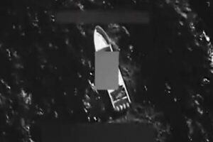 تداوم حملات آمریکا به قایق ها در اقیانوس آرام؛ پنج نفر کشته شدند