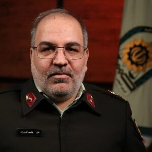 دستگیری باند سرقت مسلحانه طلا با دلارهای قلابی