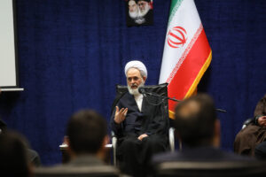 امام جمعه قم: مدیریت استان با رویکردی اثرگذار در مسیر خدمت حرکت می‌کند