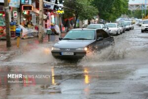 بارندگی گسترده در کشور؛ هشدار سیلاب و برف در محورهای کوهستانی