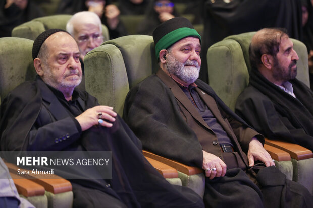 برگزاری همایش همرزمان و تجلیل از خادمان حسینی در ایرانشهر