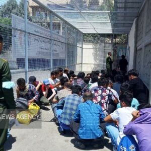 جمع آوری ۴۵۷ نفر اتباع بیگانه غیرمجاز و ۵۹۵ نفر معتاد متجاهر در زاهدان