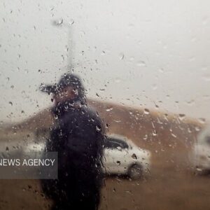 هشدار پلیس راه استان سمنان: لغزندگی محورهای برون‌شهری در پی بارش باران