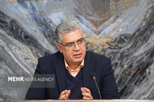 دهقان‌دهنوی: صنعت بدون شناخت تجارت و بازارها موفق نمی‌شود