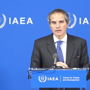 گروسی: مذاکره برای حل موضوع هسته‌ای ایران ادامه دارد