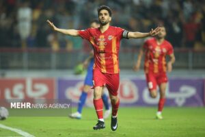 مطهری: اخراج گل‌محمدی ناباورانه بود؛ داور چهارم کم تجربگی کرد